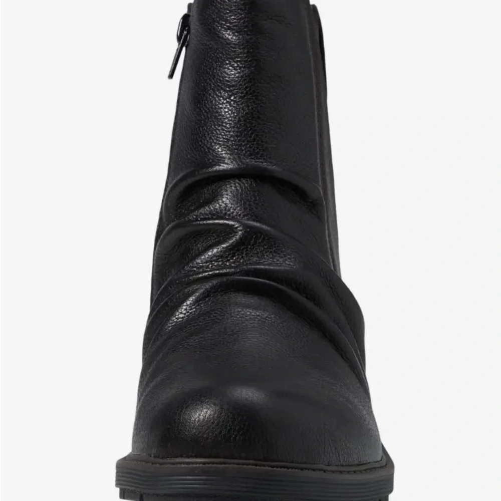 Clarks Hearth Rose Black Leather Women's Boot Size 8M New Without Box - Picture 3 of 3